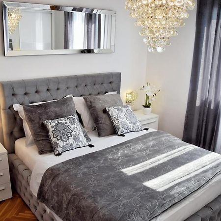 ספליט Luxurious Apartment Majda, 2 Bathrooms And Free Parking מראה חיצוני תמונה
