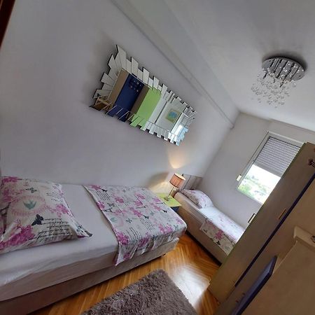 ספליט Luxurious Apartment Majda, 2 Bathrooms And Free Parking מראה חיצוני תמונה