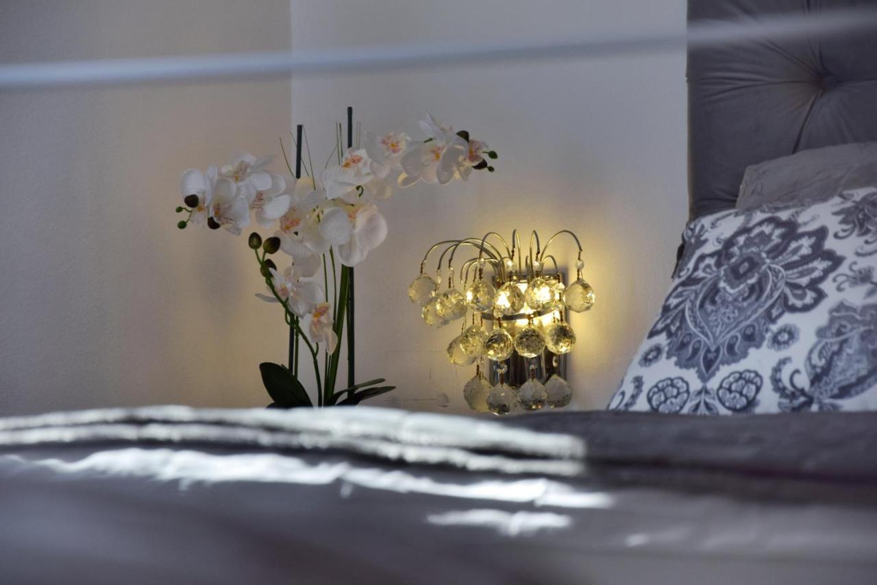 ספליט Luxurious Apartment Majda, 2 Bathrooms And Free Parking מראה חיצוני תמונה