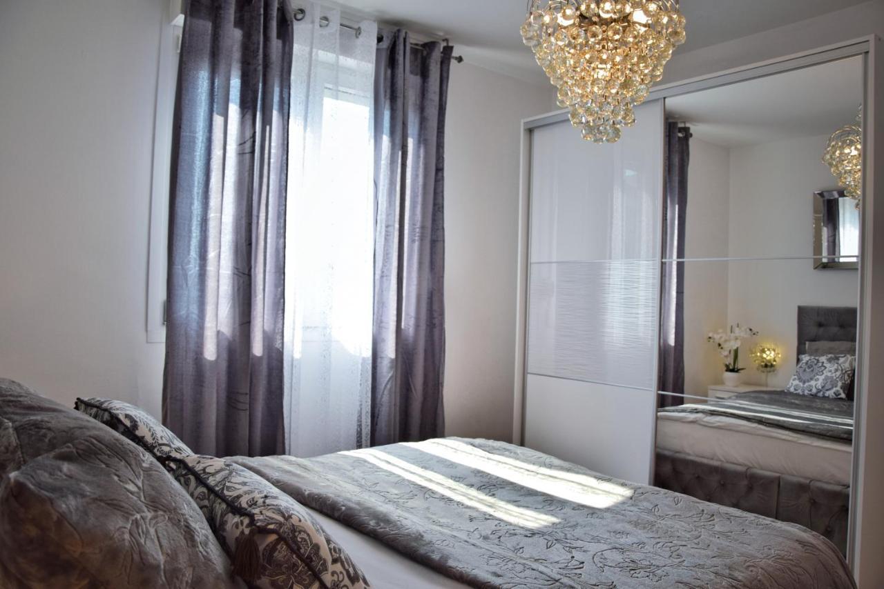 ספליט Luxurious Apartment Majda, 2 Bathrooms And Free Parking מראה חיצוני תמונה